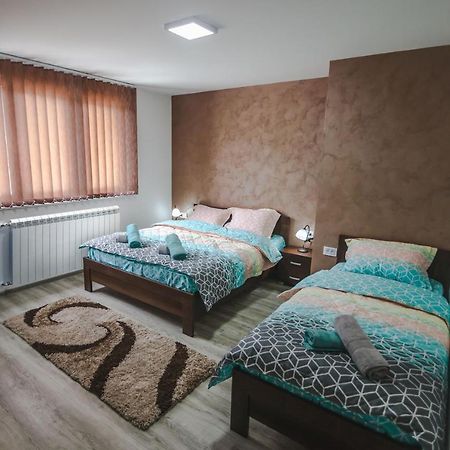 Kristal Apartmani Arandelovac Zewnętrze zdjęcie