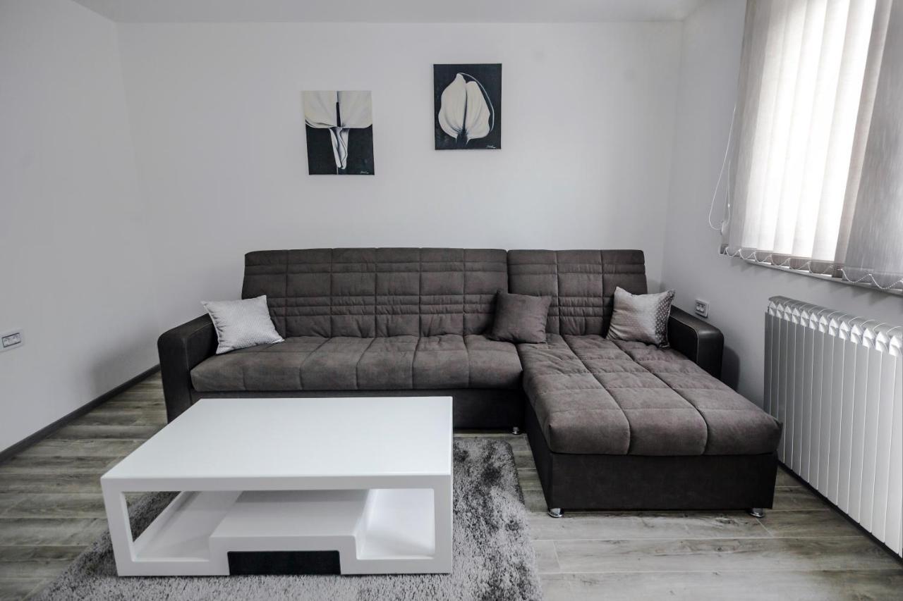 Kristal Apartmani Arandelovac Zewnętrze zdjęcie