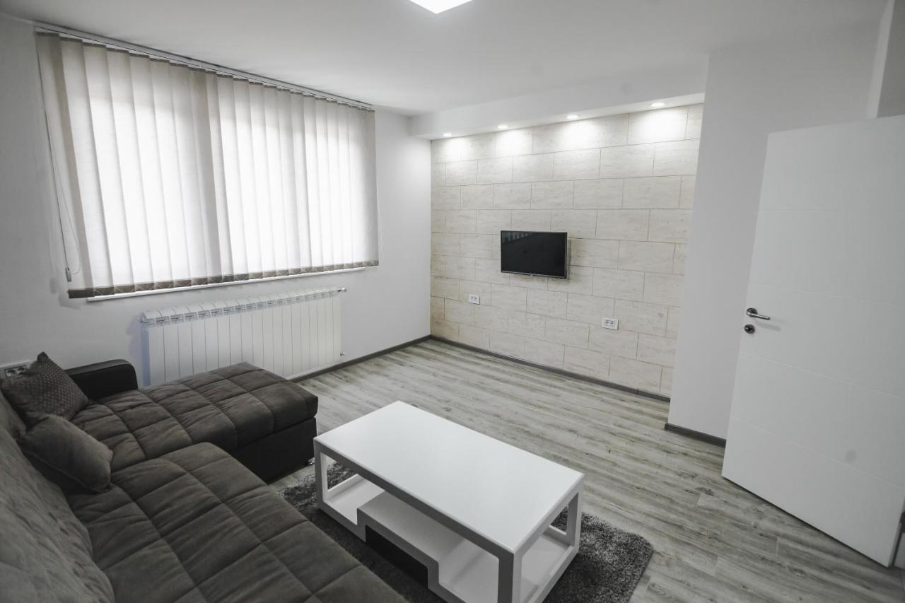 Kristal Apartmani Arandelovac Zewnętrze zdjęcie